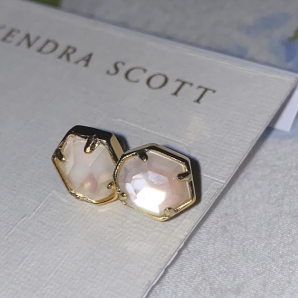 Kendra Scott Jewelry - Kendra Scott Stud Earrings (White/Clear)